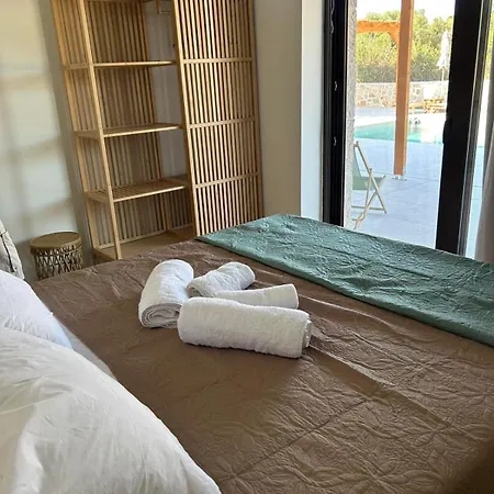 Alestone By The Sea Villa *