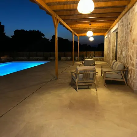 Alestone By The Sea * Vasilikí